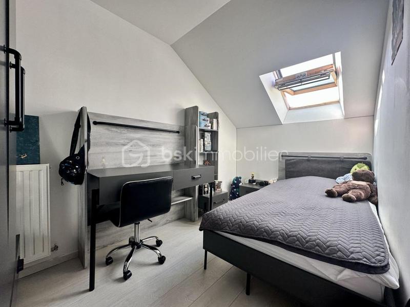 Maison - 216 m² - 14 pièces