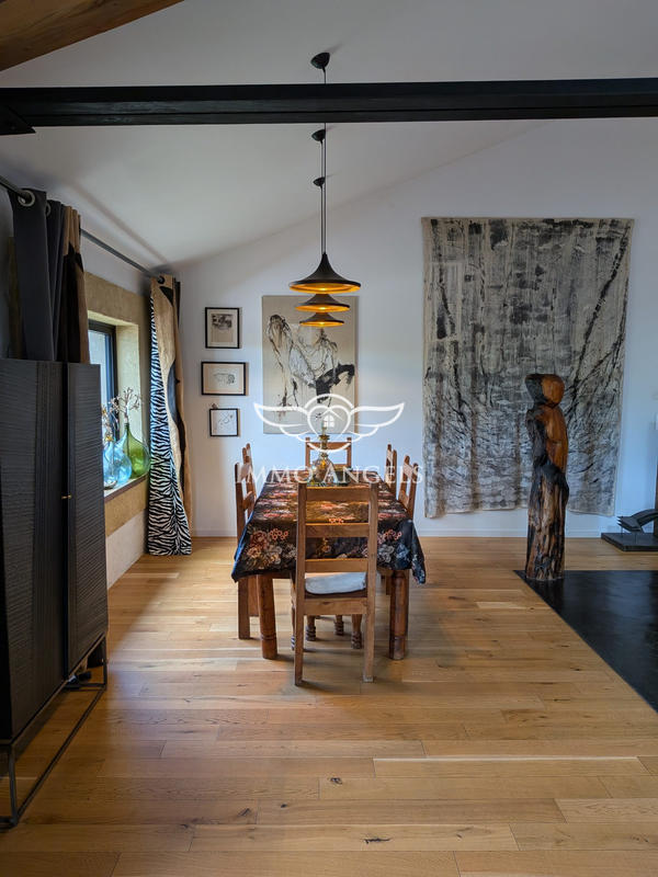 Bastide - 195 m² - 6 pièces