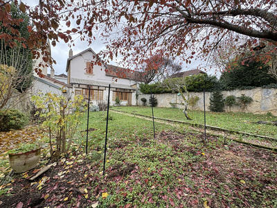 Maison - 88 m² - 4 pièces