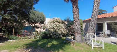 Maison - 220 m² - 7 pièces