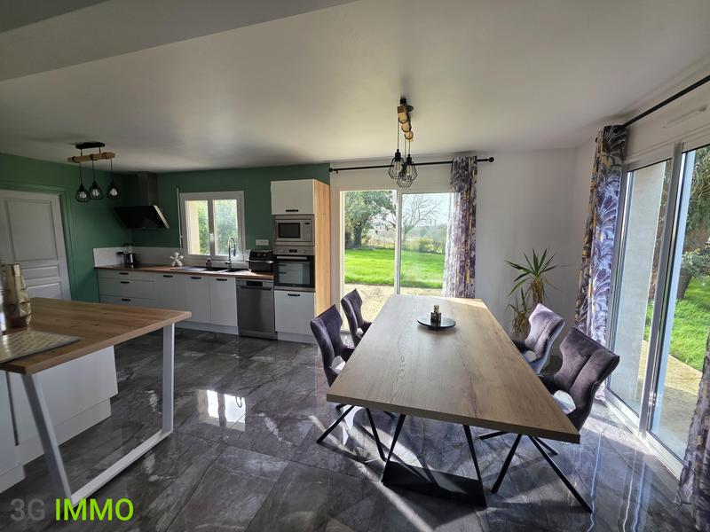 Maison - 107 m² - 6 pièces