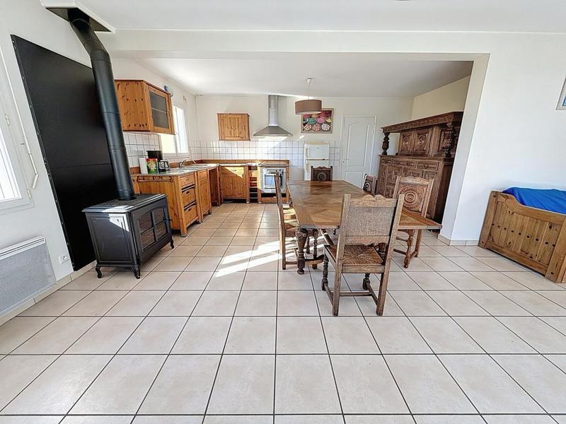 Maison - 141 m² - 8 pièces