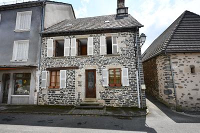 Maison - 93 m² - 5 pièces