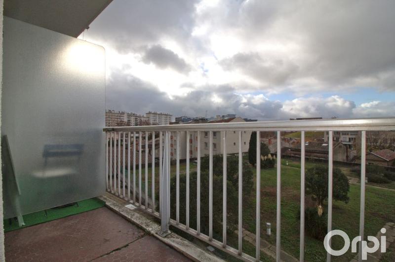 Studio - 16 m² - 1 pièce