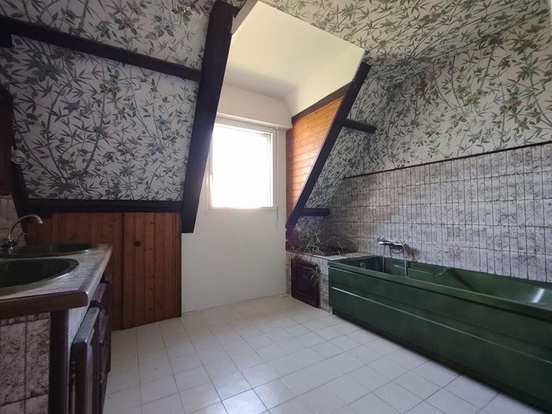 Maison - 224 m² - 7 pièces