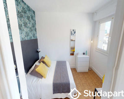 Chambre - 90 m² - 1 pièce