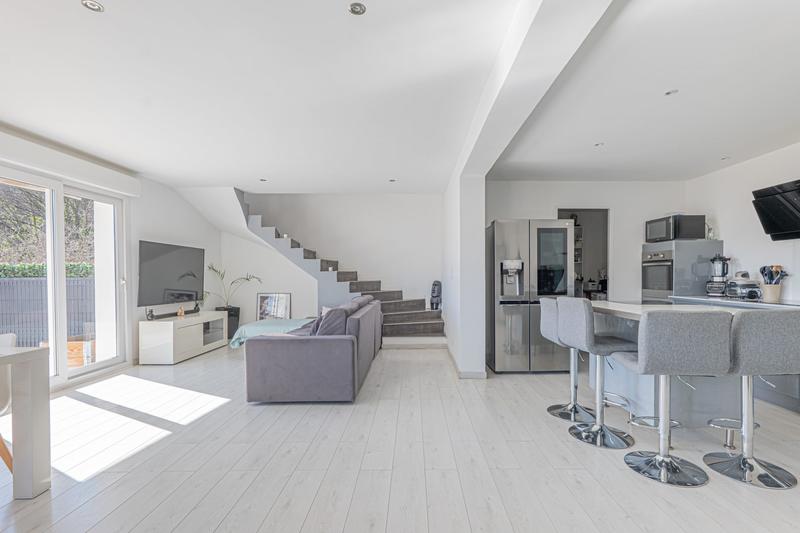 Maison - 98 m² - 4 pièces