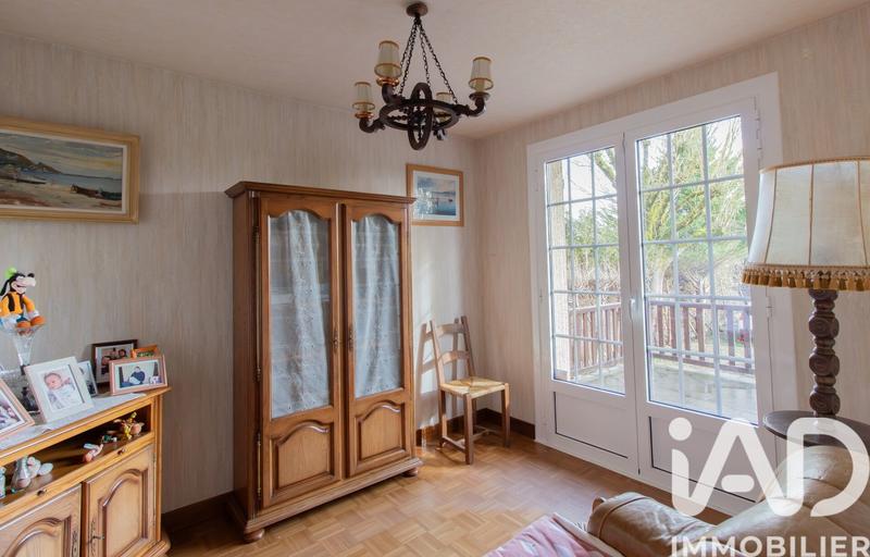 Maison - 208 m² - 9 pièces