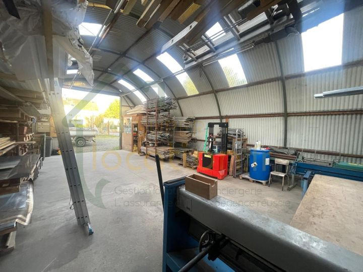 Parking / Garage - 112 m²