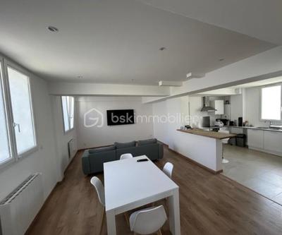 Maison - 139 m² - 6 pièces