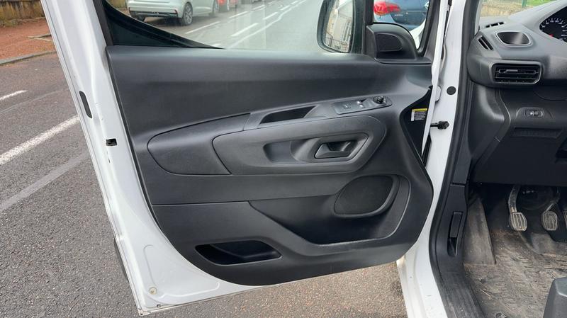 Peugeot Partner Fourgon 1.5 BlueHDi 100 Premium Standard