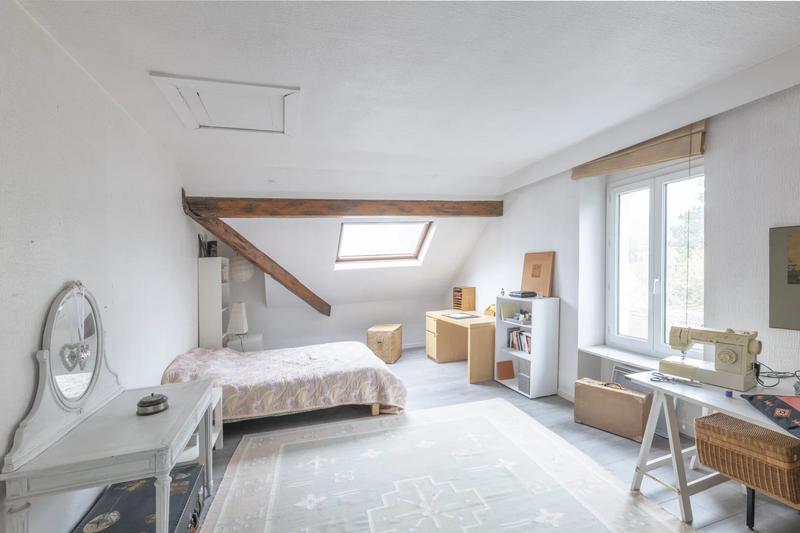 Maison - 273 m² - 9 pièces