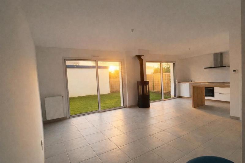 Maison - 90 m² - 4 pièces