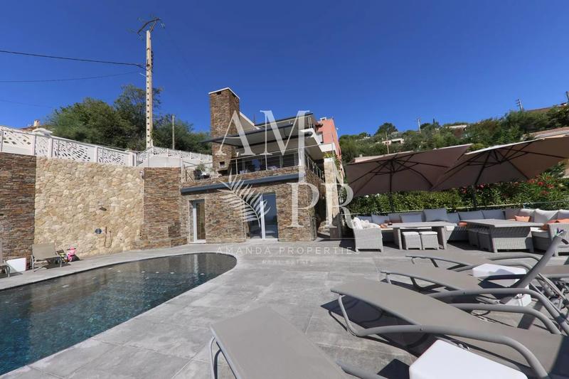 Maison - 291 m² - 8 pièces