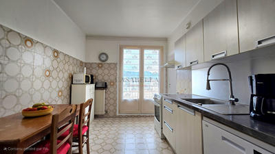 Appartement - 81 m² - 3 pièces