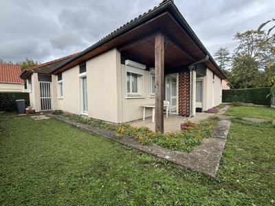 Maison - 100 m² - 6 pièces