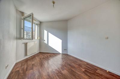 Appartement - 68 m² - 2 pièces