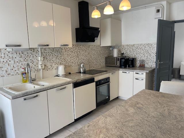 Appartement - 104 m² - 5 pièces