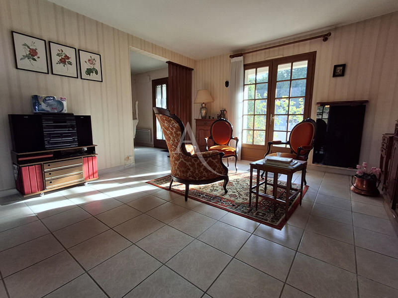 Maison - 191 m² - 8 pièces