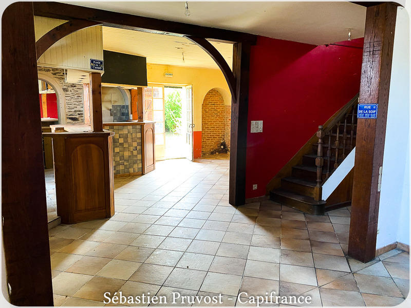 Maison en pierre - 642 m² - 22 pièces