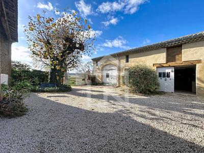 Maison - 170 m² - 6 pièces