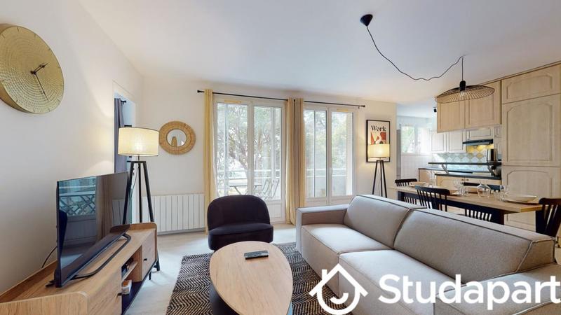 Chambre - 9 m² - 1 pièce