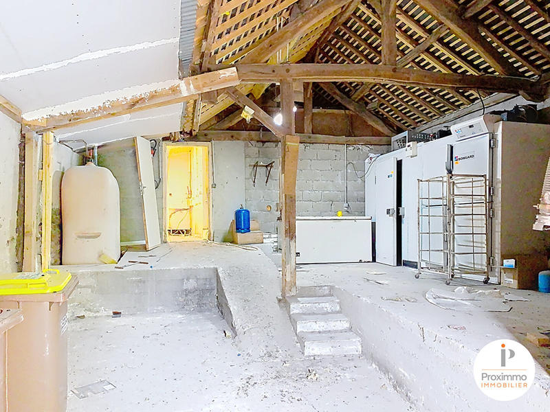 Immeuble - 6 pièces