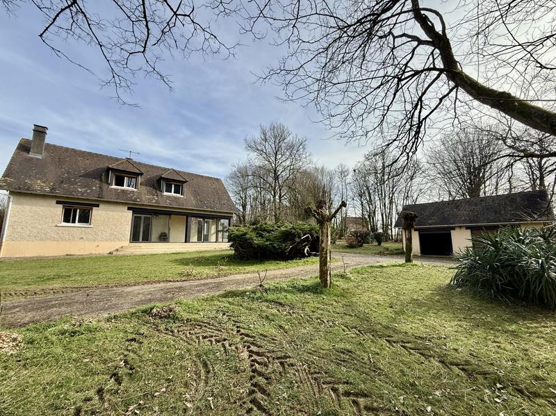 Maison - 250 m² - 7 pièces