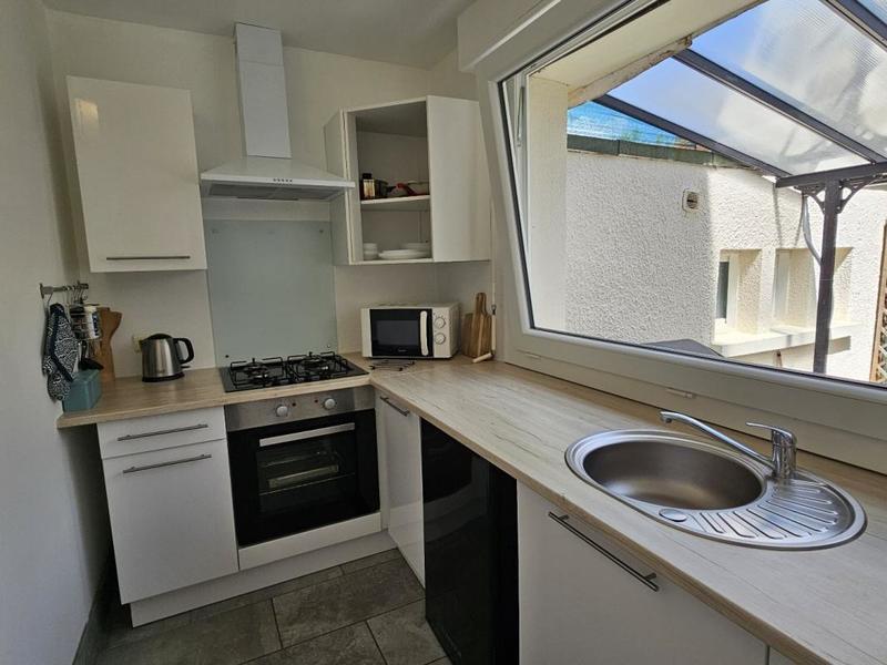 Demeure - 191 m² - 10 pièces