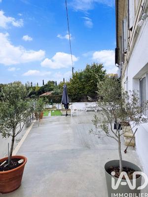 Maison - 180 m² - 5 pièces