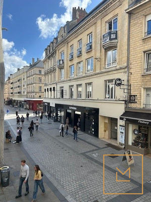 Appartement - 90 m² - 4 pièces