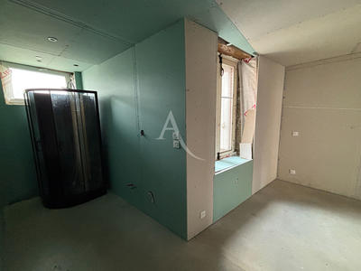 Maison - 105 m² - 3 pièces