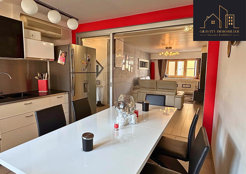 Appartement - 121 m² - 5 pièces