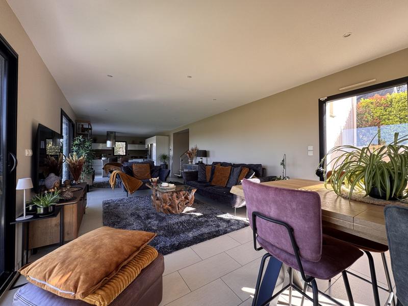 Maison contemporaine - 137 m² - 5 pièces