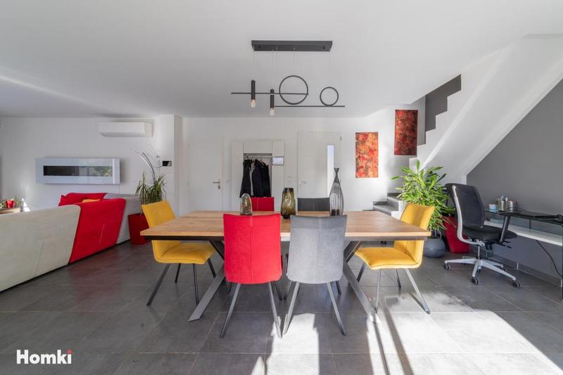 Maison - 137 m² - 6 pièces