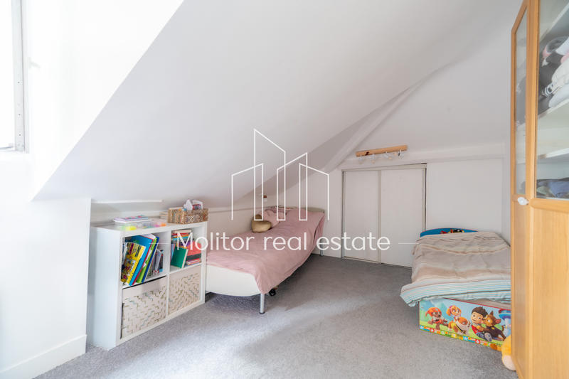 Triplex - 185 m² - 7 pièces