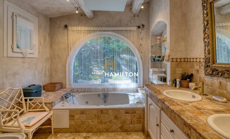 Maison d'architecte - 187 m² - 6 pièces