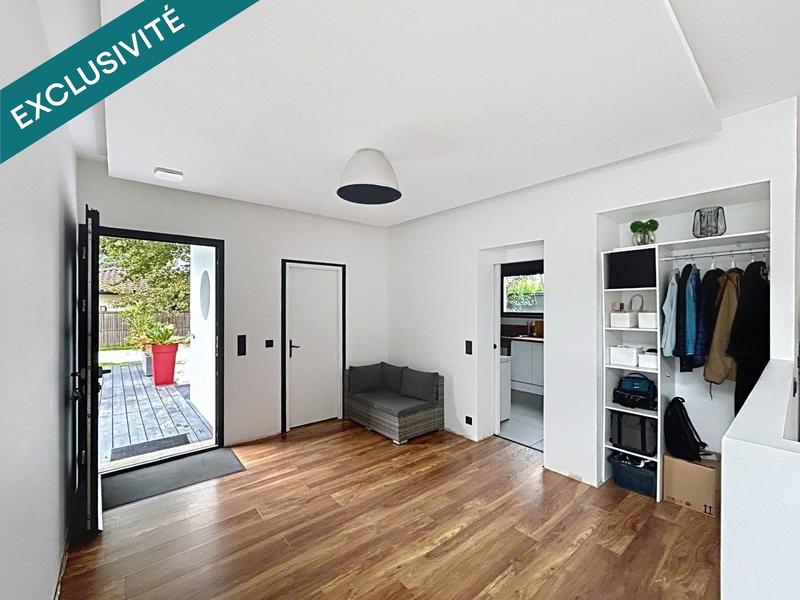 Maison - 201 m² - 5 pièces