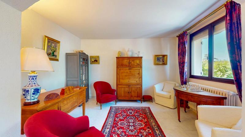 Maison - 192 m² - 7 pièces