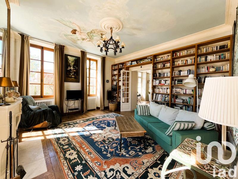 Maison - 372 m² - 12 pièces