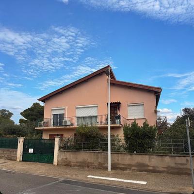 Maison traditionnelle - 210 m² - 5 pièces