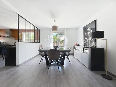 Maison - 136 m² - 5 pièces