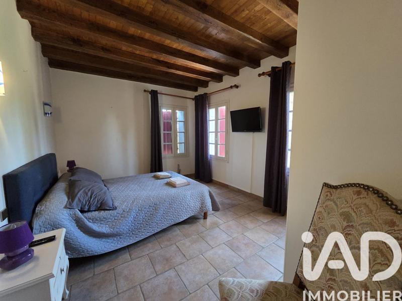 Maison - 654 m² - 18 pièces