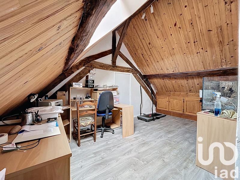 Maison - 122 m² - 8 pièces