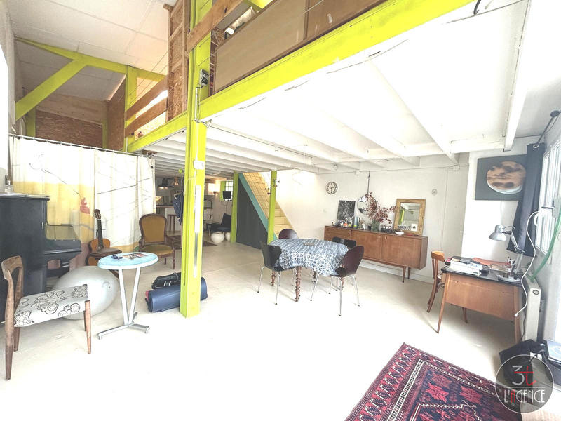 Maison - 99 m² - 4 pièces