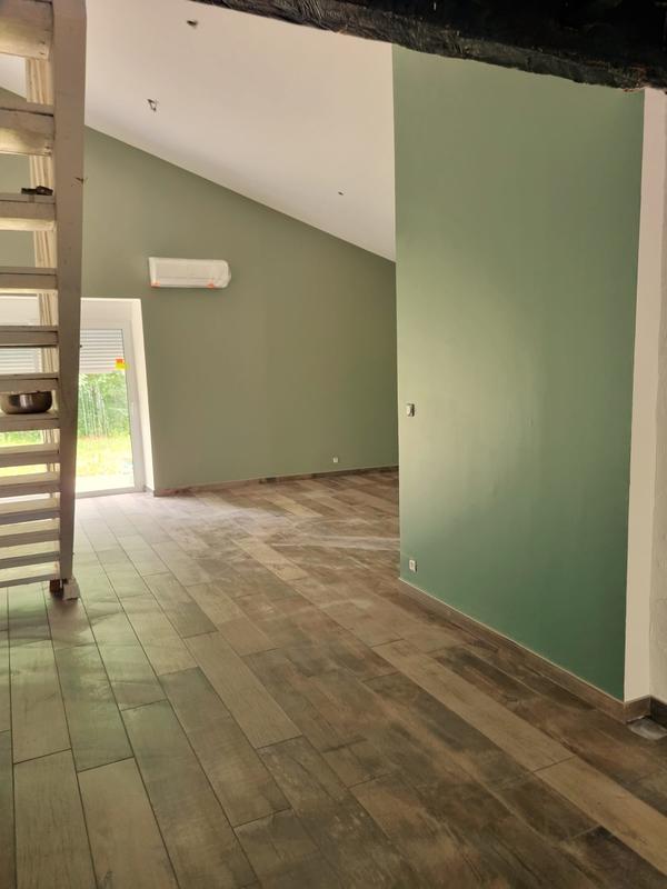 Maison - 210 m² - 5 pièces