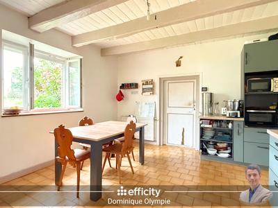 Maison - 140 m² - 8 pièces