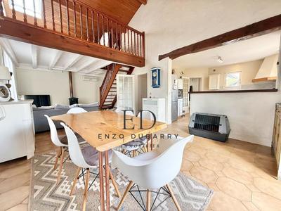 Maison - 107 m² - 5 pièces