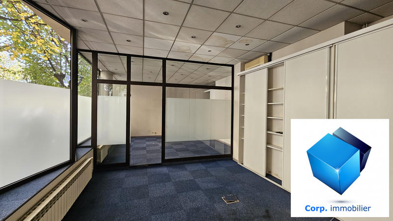 Local commercial - 200 m²