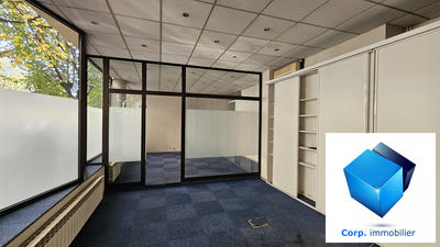 Local commercial - 200 m²